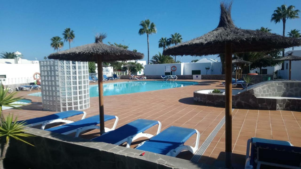 Bungalow Dalai - Pool View- Good Wifi Puerto del Carmen  Luaran gambar